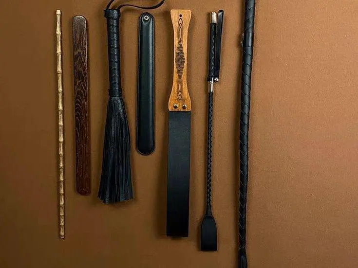 西檬之家：BDSM是什么？新手必读的权威指南